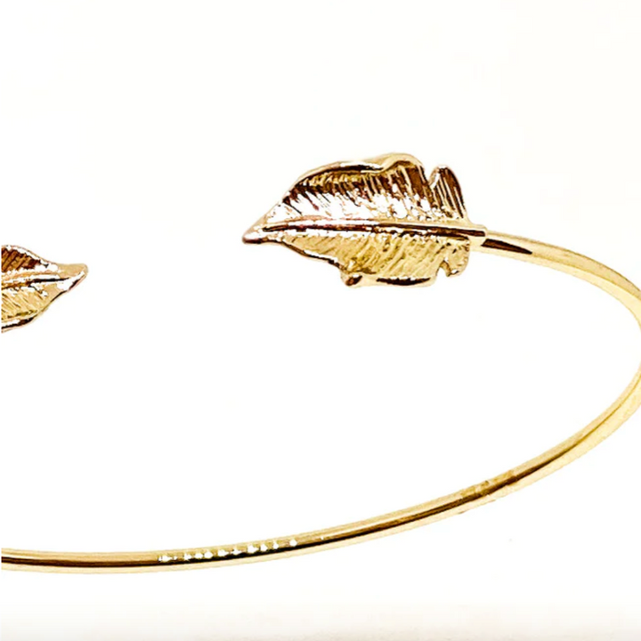 Two-leaf bracelet