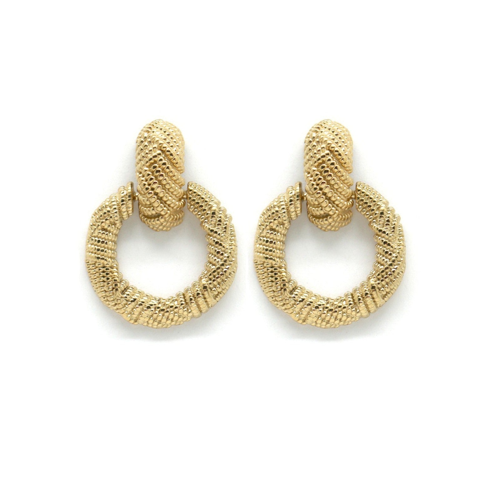 Circle dotted earrings