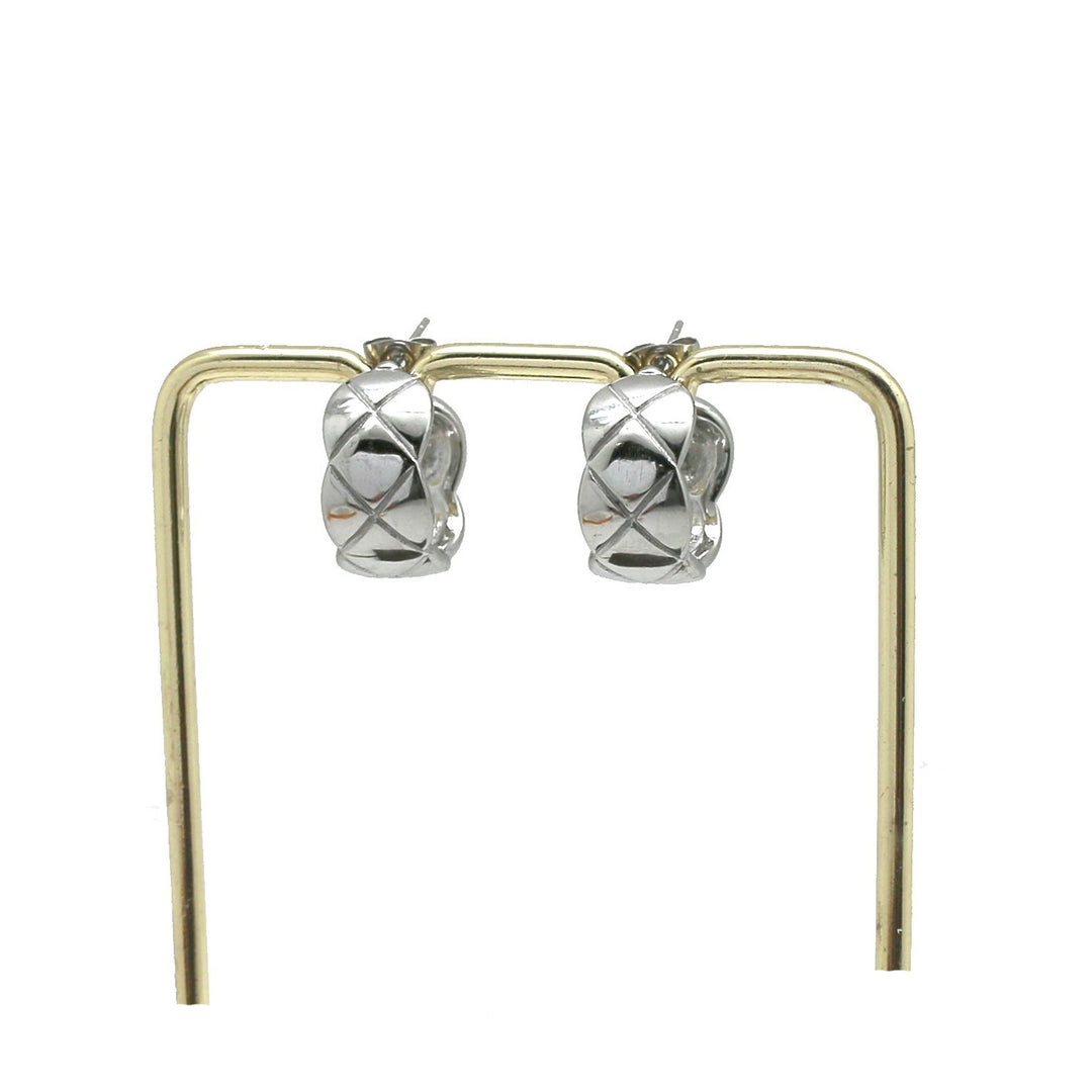 Silver quilted hoop earrings